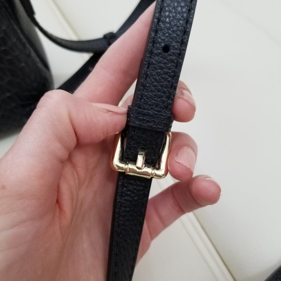 Doris & Jacky Alligator-Embossed Leather Shoulder Bag - Picture 10 of 16